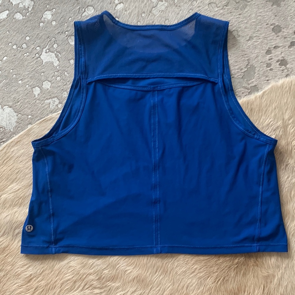 Lululemon top